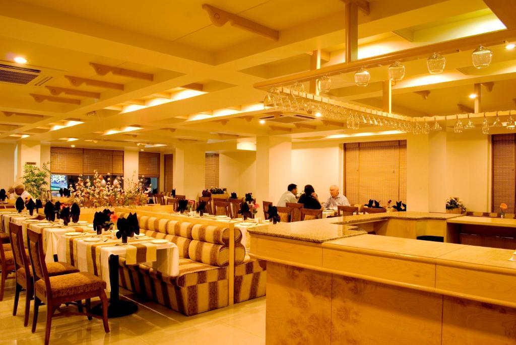 The Deccan Royaale Pune Exteriör bild
